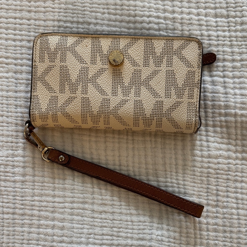 Michael Kors Tan and Brown Wristlet